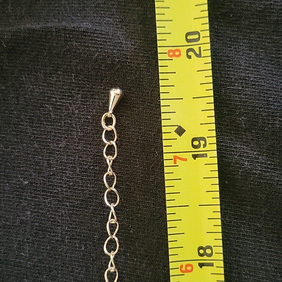 Goldtone Key 2 my heart necklace with pendant - Picture 8 of 10